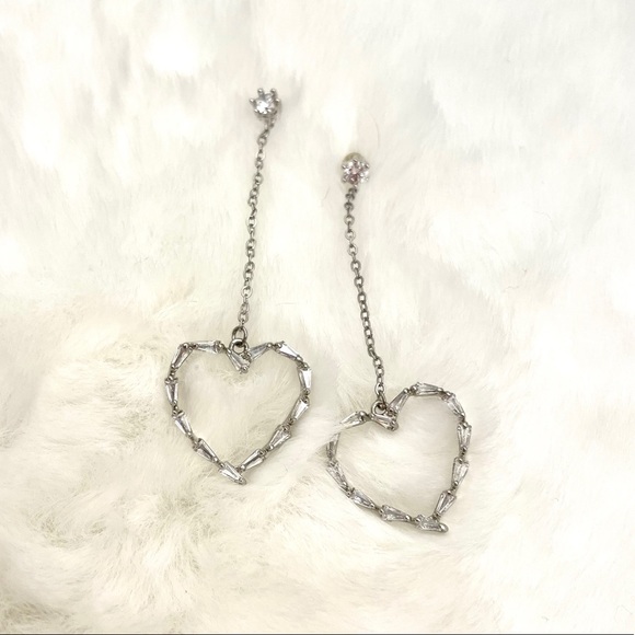 Silver Earrings - Picture 1 of 2